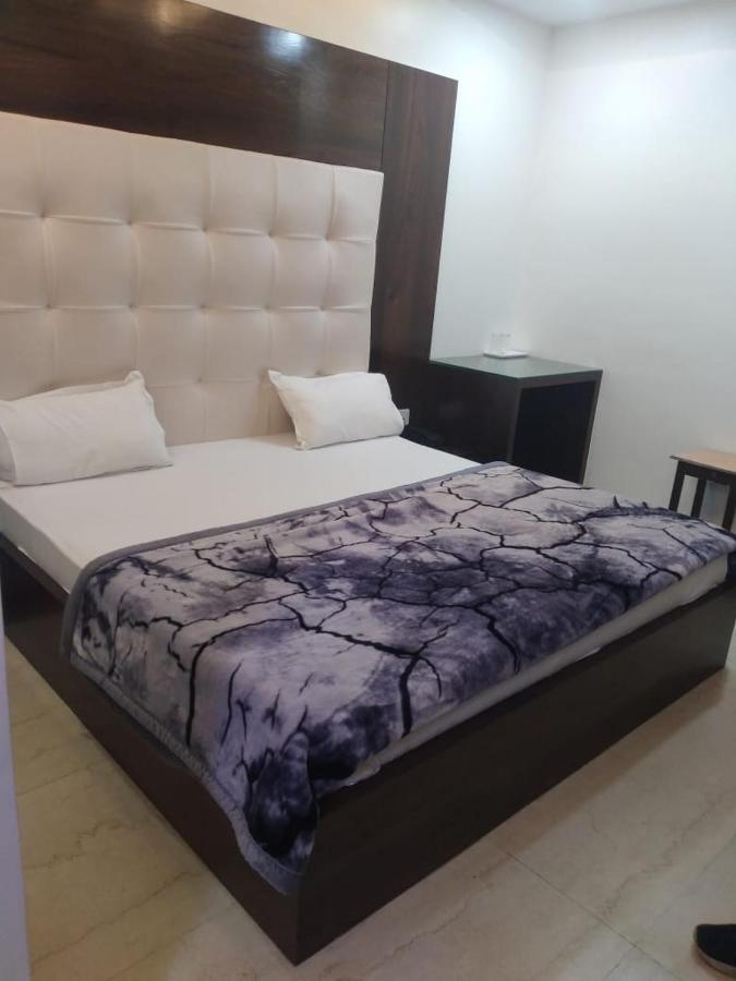 Hotel Uday Raj By Wb Inn Agra  Exterior photo